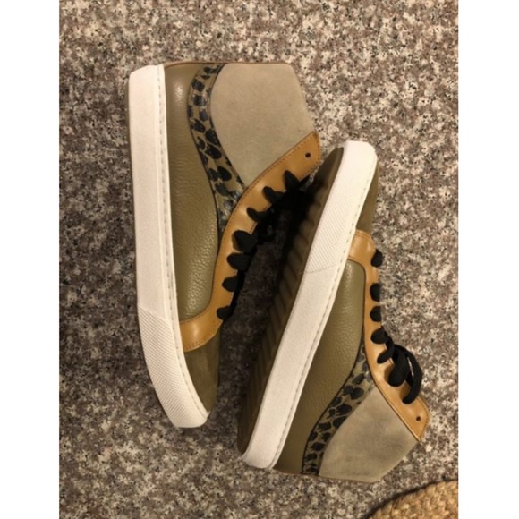 🌟Coach Womens Leather High-Top Sneaker - Picture 4 of 8